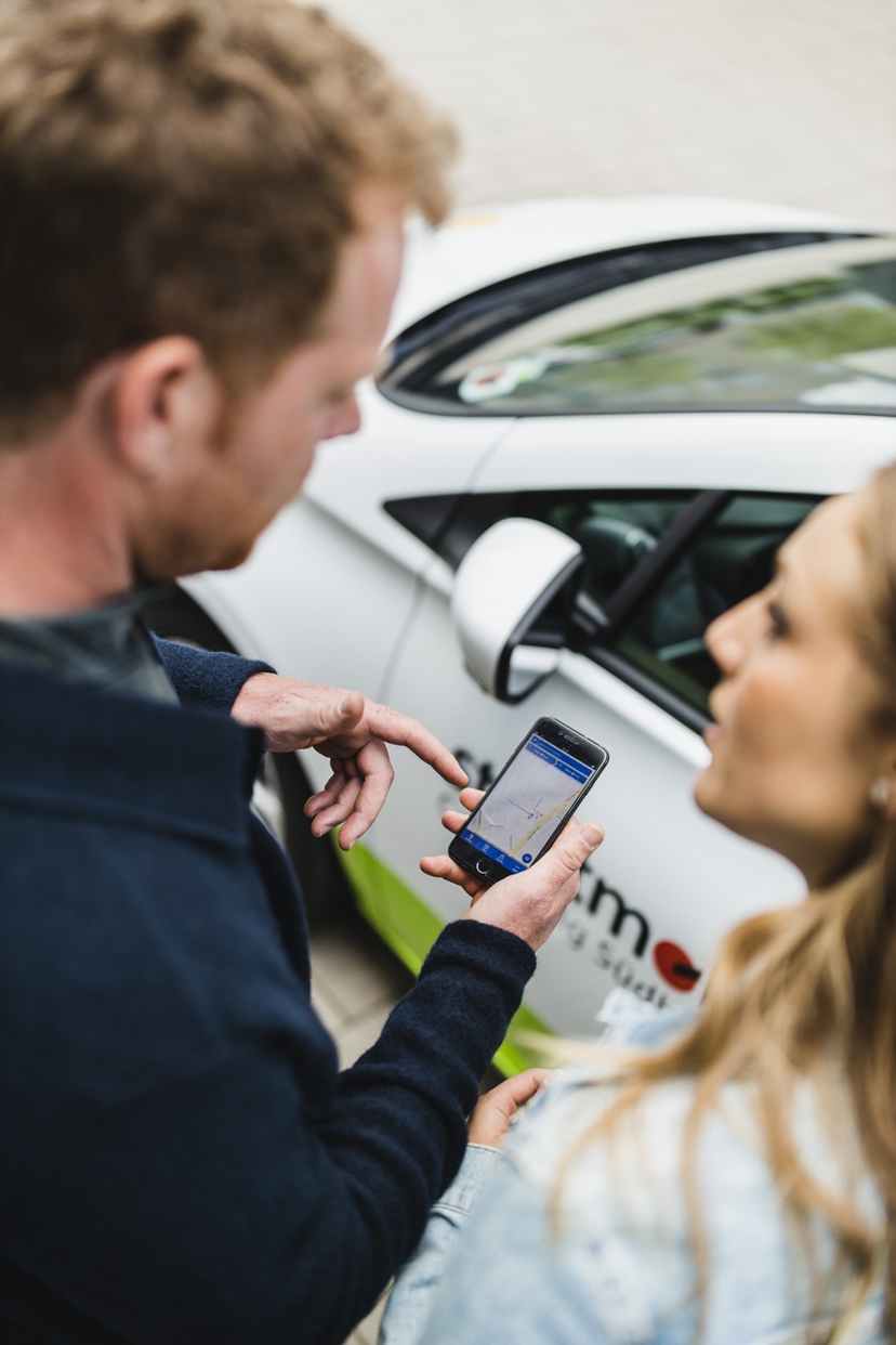 Auto buchen mit dem Handy